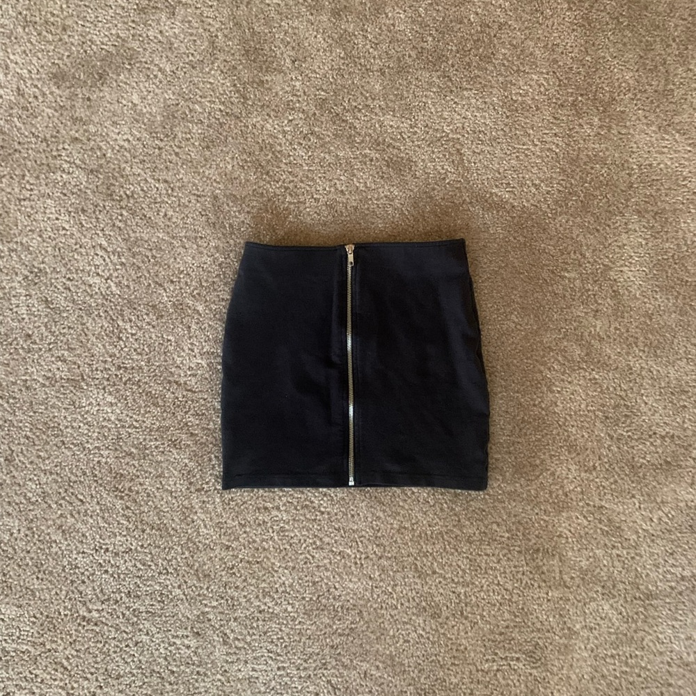 Black Zip-up Skirt